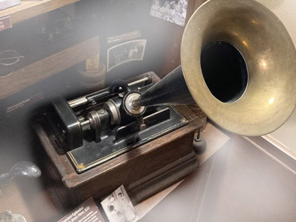 1905 phonograph